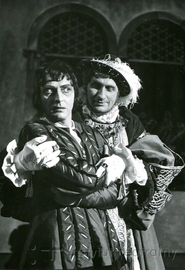 polska-prapremiera-lorenzaccia-alfreda-de-musseta